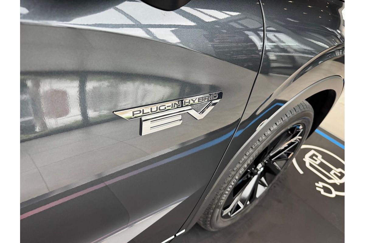 2024 Mitsubishi Outlander PHEV GSR ZM