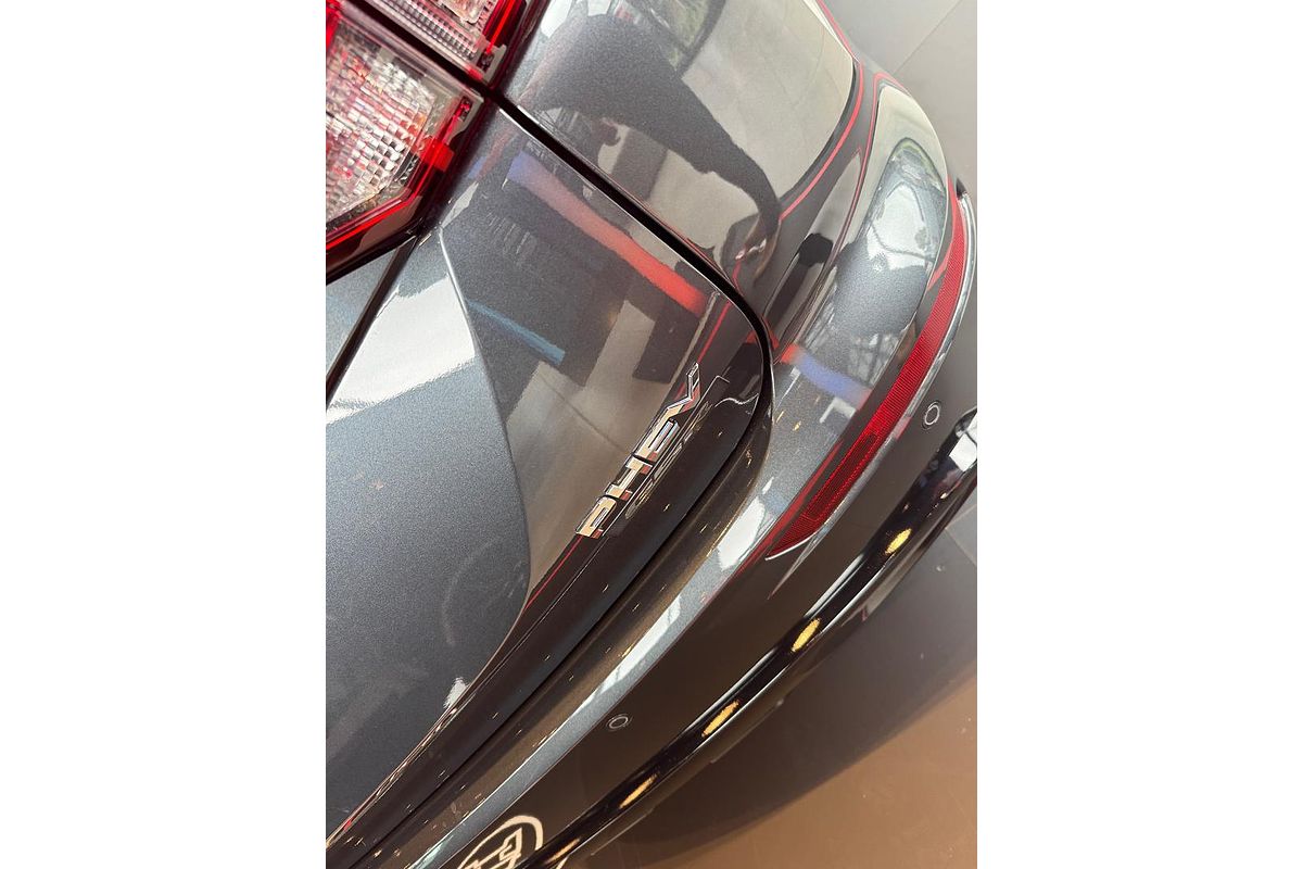 2024 Mitsubishi Outlander PHEV GSR ZM