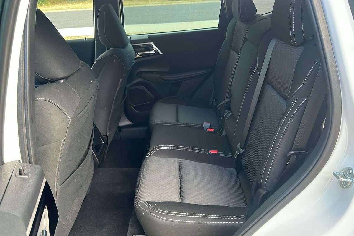 2022 Mitsubishi Outlander LS ZM