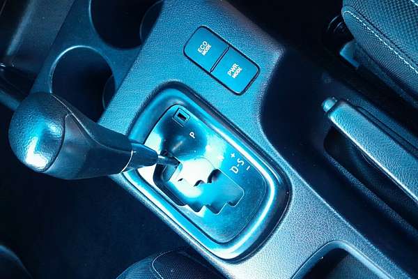 2016 Toyota Hilux SR GUN126R 4X4