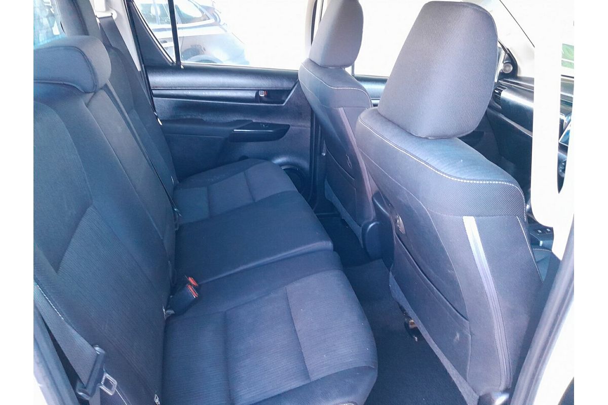 2016 Toyota Hilux SR GUN126R 4X4