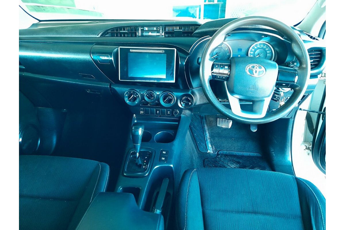 2016 Toyota Hilux SR GUN126R 4X4