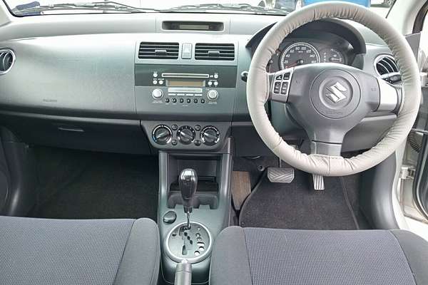 2006 Suzuki Swift S RS415