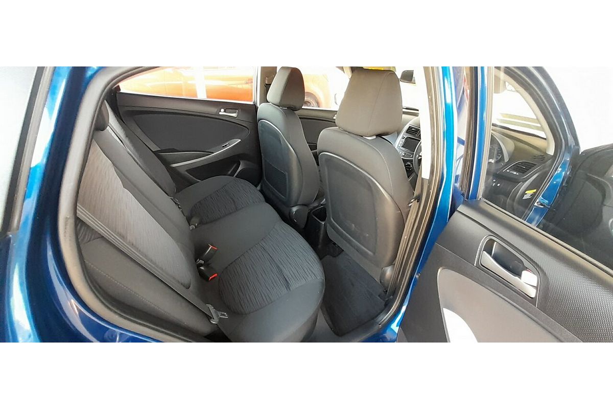 2016 Hyundai Accent Active RB4