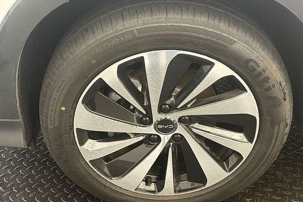 2025 BYD SEALION 6 Premium