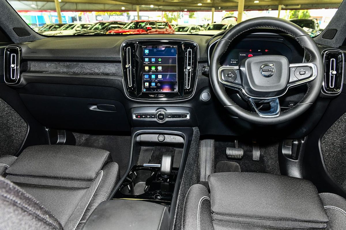 2023 Volvo XC40 Recharge Pure Electric