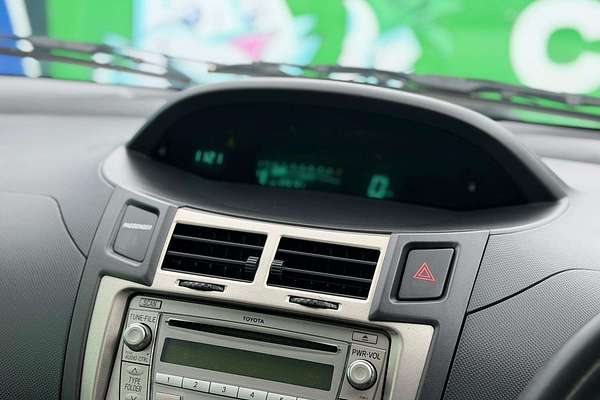 2011 Toyota Yaris YR NCP90R