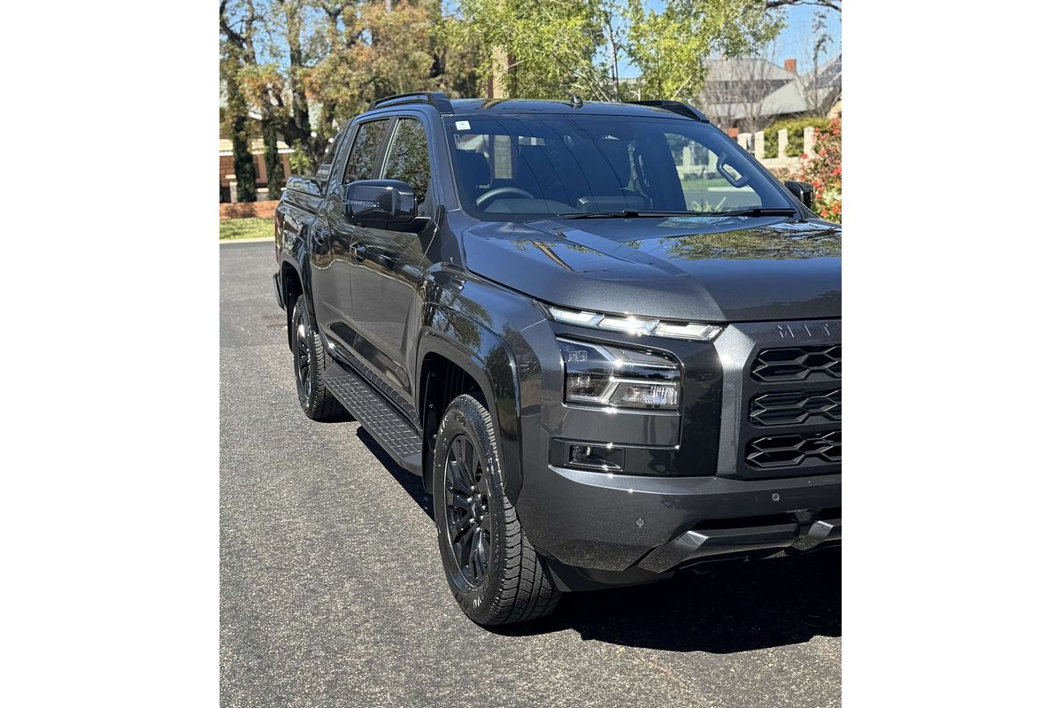 2025 Mitsubishi Triton GSR MV 4X4