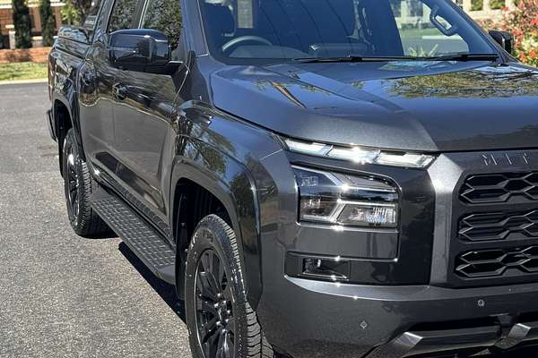 2025 Mitsubishi Triton GSR MV 4X4