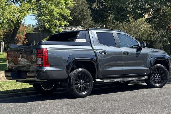 2025 Mitsubishi Triton GSR MV 4X4