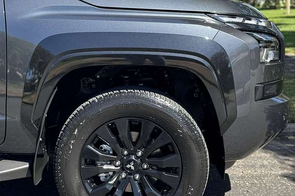 2025 Mitsubishi Triton GSR MV 4X4