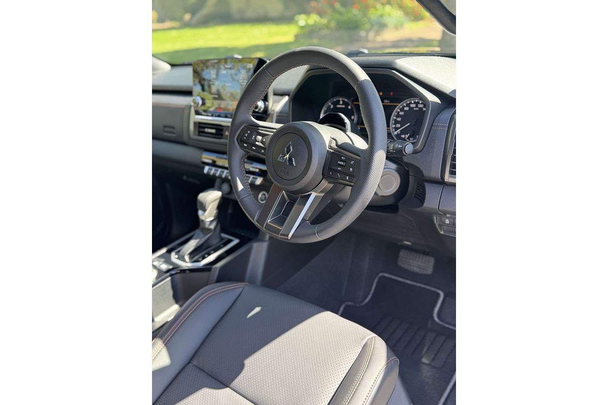2025 Mitsubishi Triton GSR MV 4X4