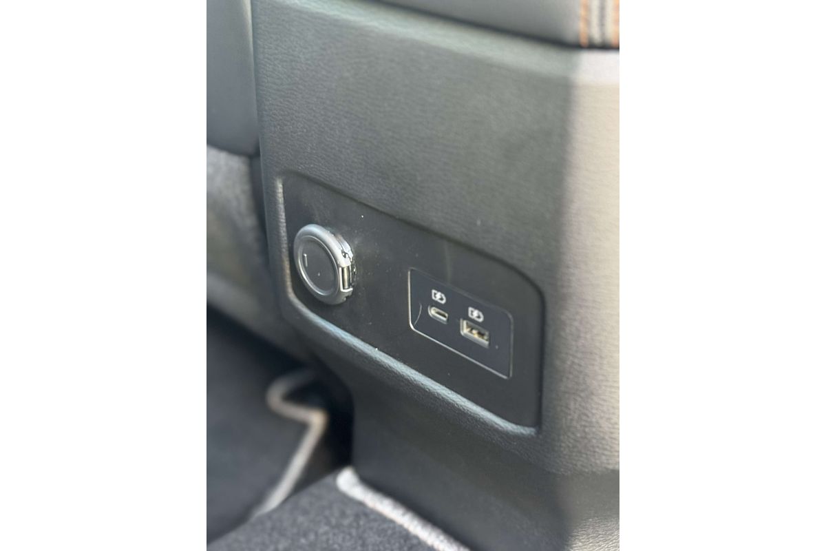 2025 Mitsubishi Triton GSR MV 4X4