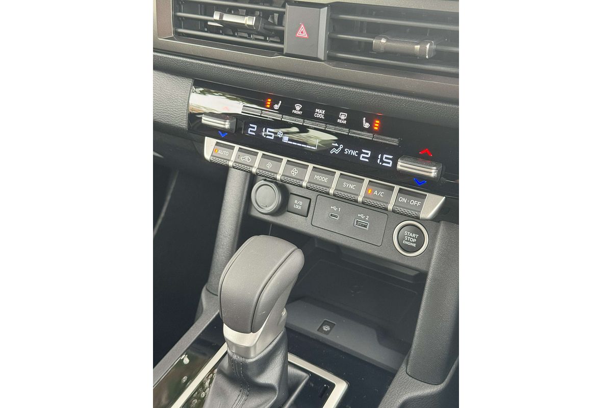 2025 Mitsubishi Triton GSR MV 4X4