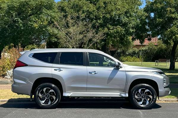 2025 Mitsubishi Pajero Sport GLS QG