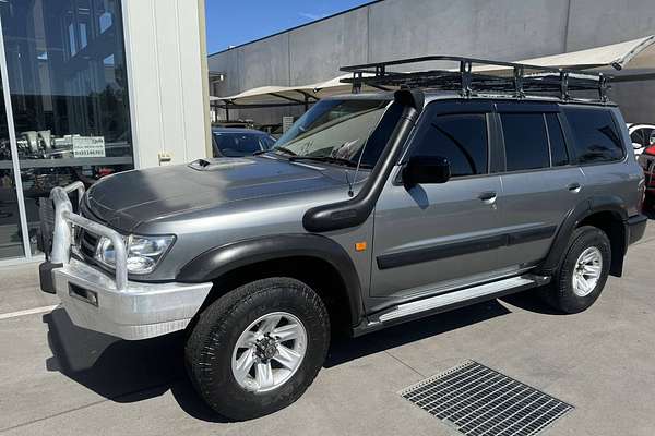 2004 Nissan Patrol ST GU III