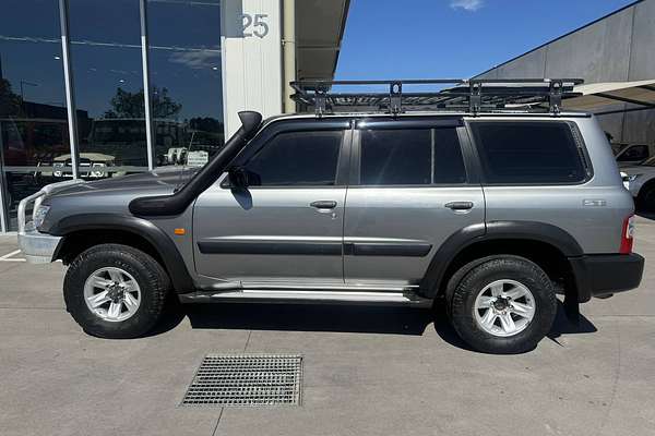 2004 Nissan Patrol ST GU III
