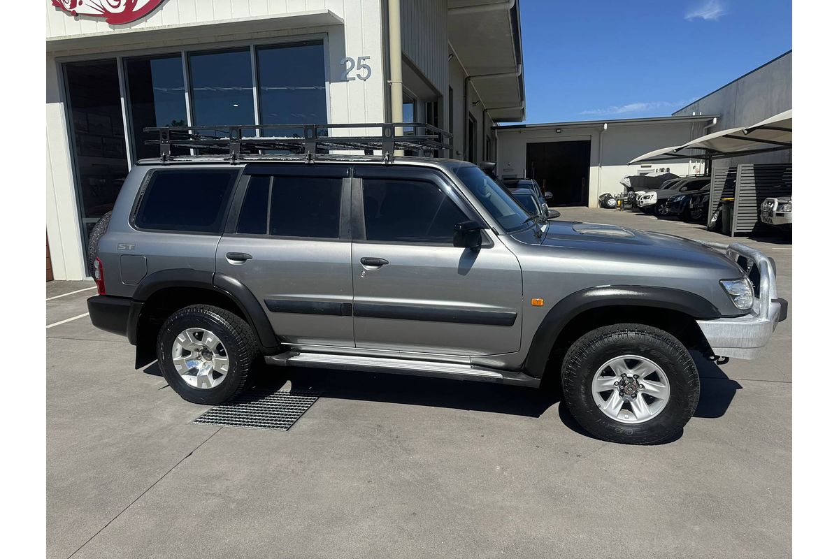 2004 Nissan Patrol ST GU III