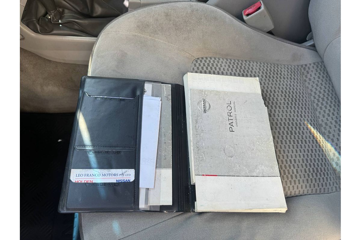 2004 Nissan Patrol ST GU III