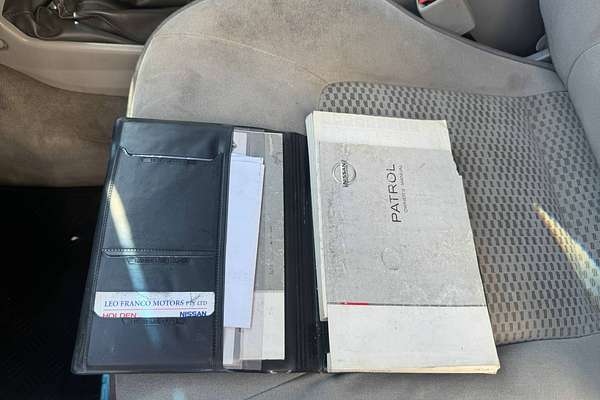 2004 Nissan Patrol ST GU III