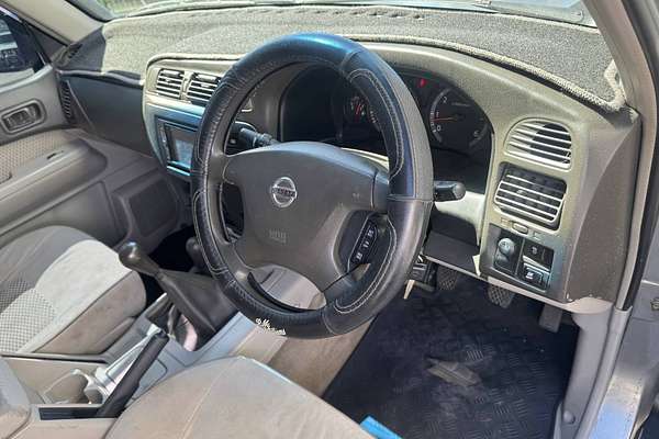 2004 Nissan Patrol ST GU III