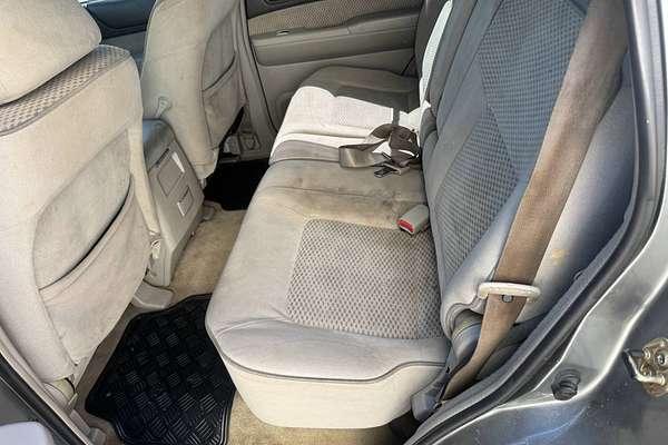 2004 Nissan Patrol ST GU III