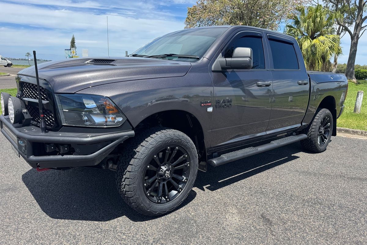 2022 RAM 1500 Express DS 4X4 SWB