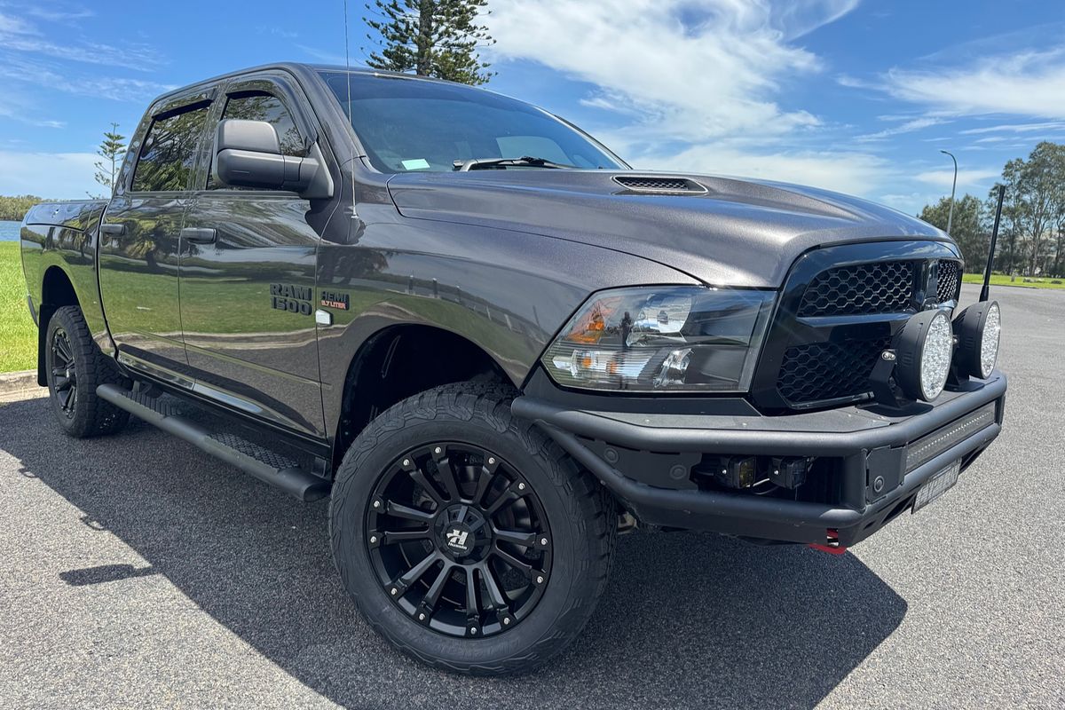 2022 RAM 1500 Express DS 4X4 SWB