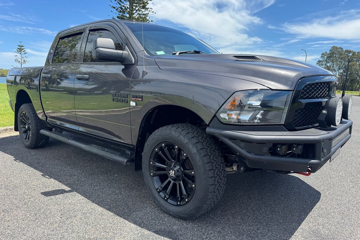 2022 RAM 1500 Express DS 4X4 SWB