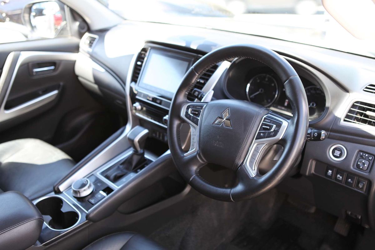 2022 Mitsubishi Pajero Sport GLS QF