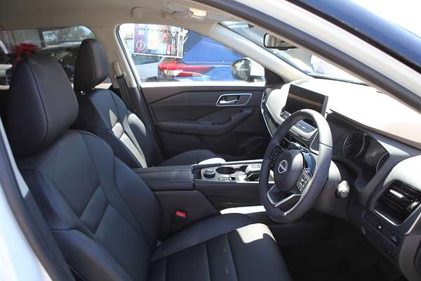 2025 Nissan X-TRAIL ST-L T33