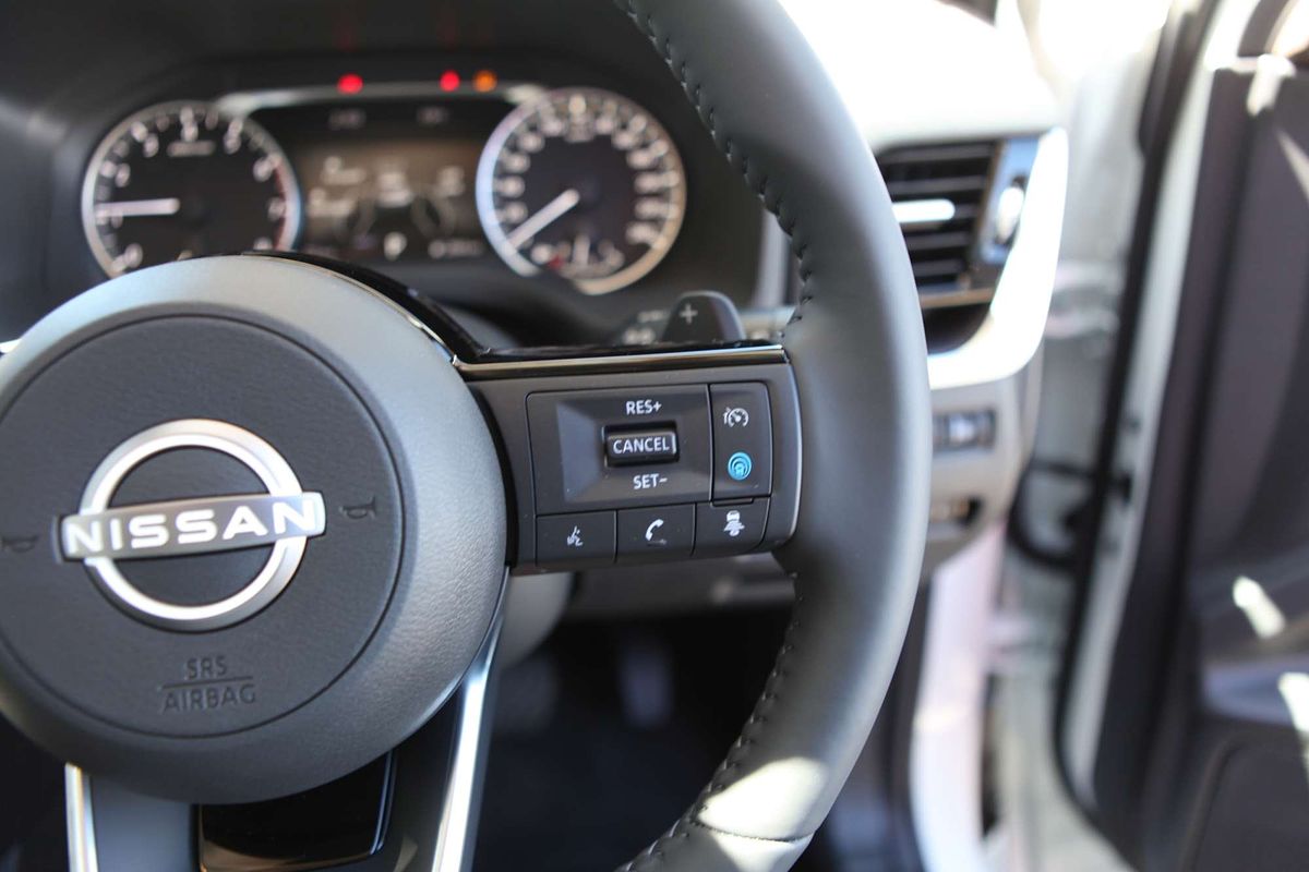 2025 Nissan X-TRAIL ST-L T33