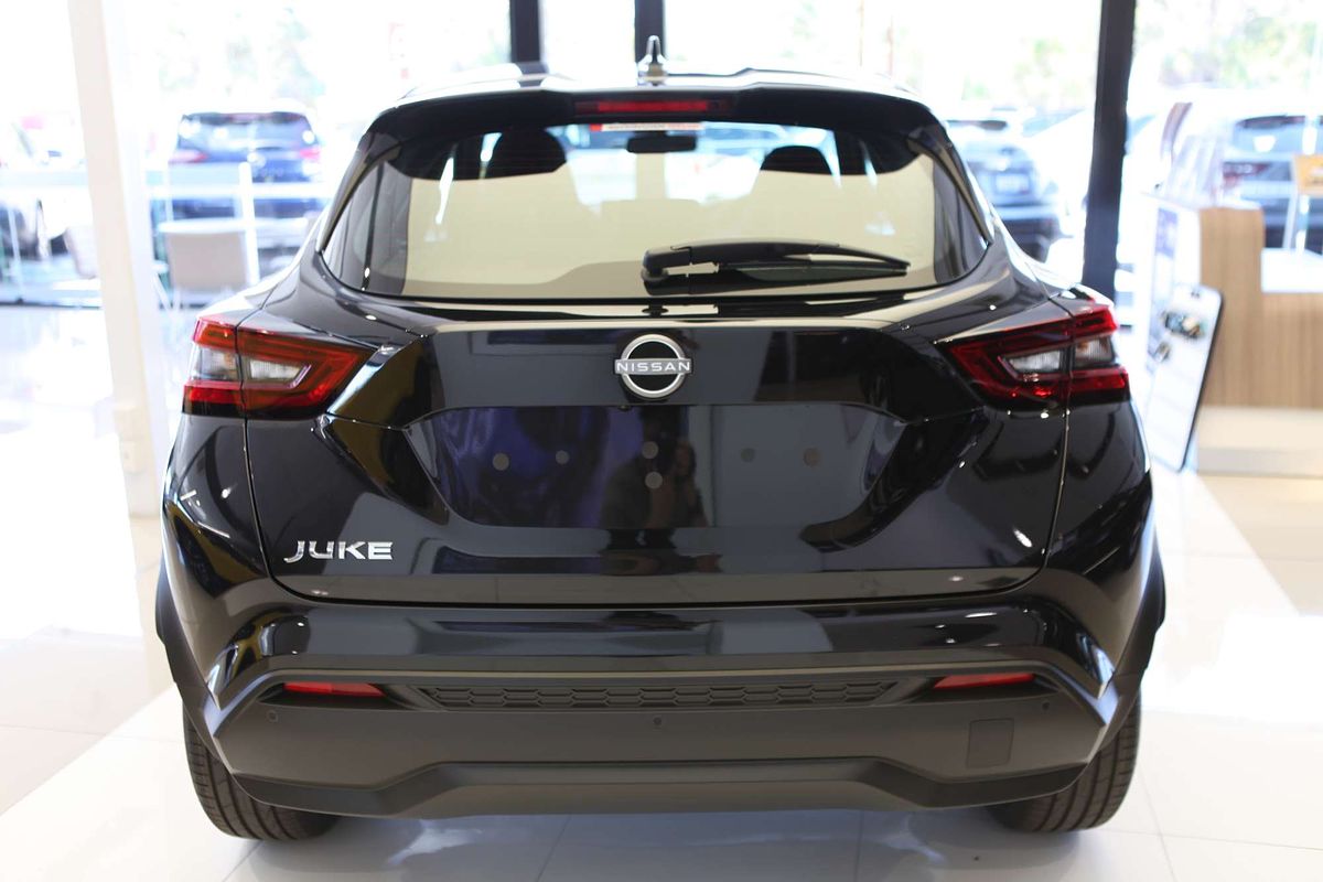 2025 Nissan JUKE ST+ F16