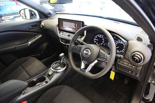 2025 Nissan JUKE ST+ F16