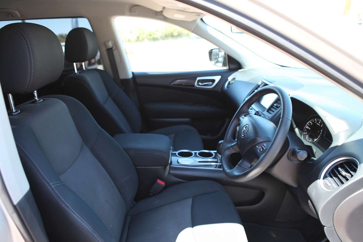 2017 Nissan Pathfinder ST R52 Series II