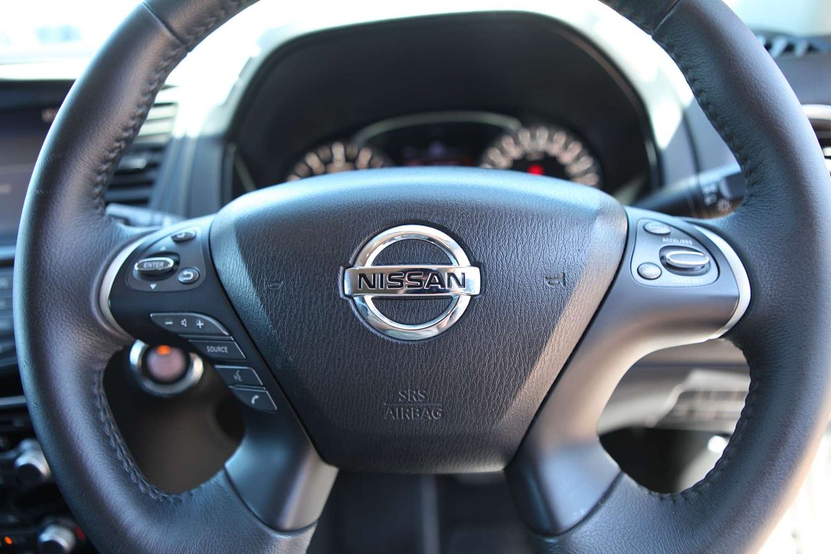 2017 Nissan Pathfinder ST R52 Series II