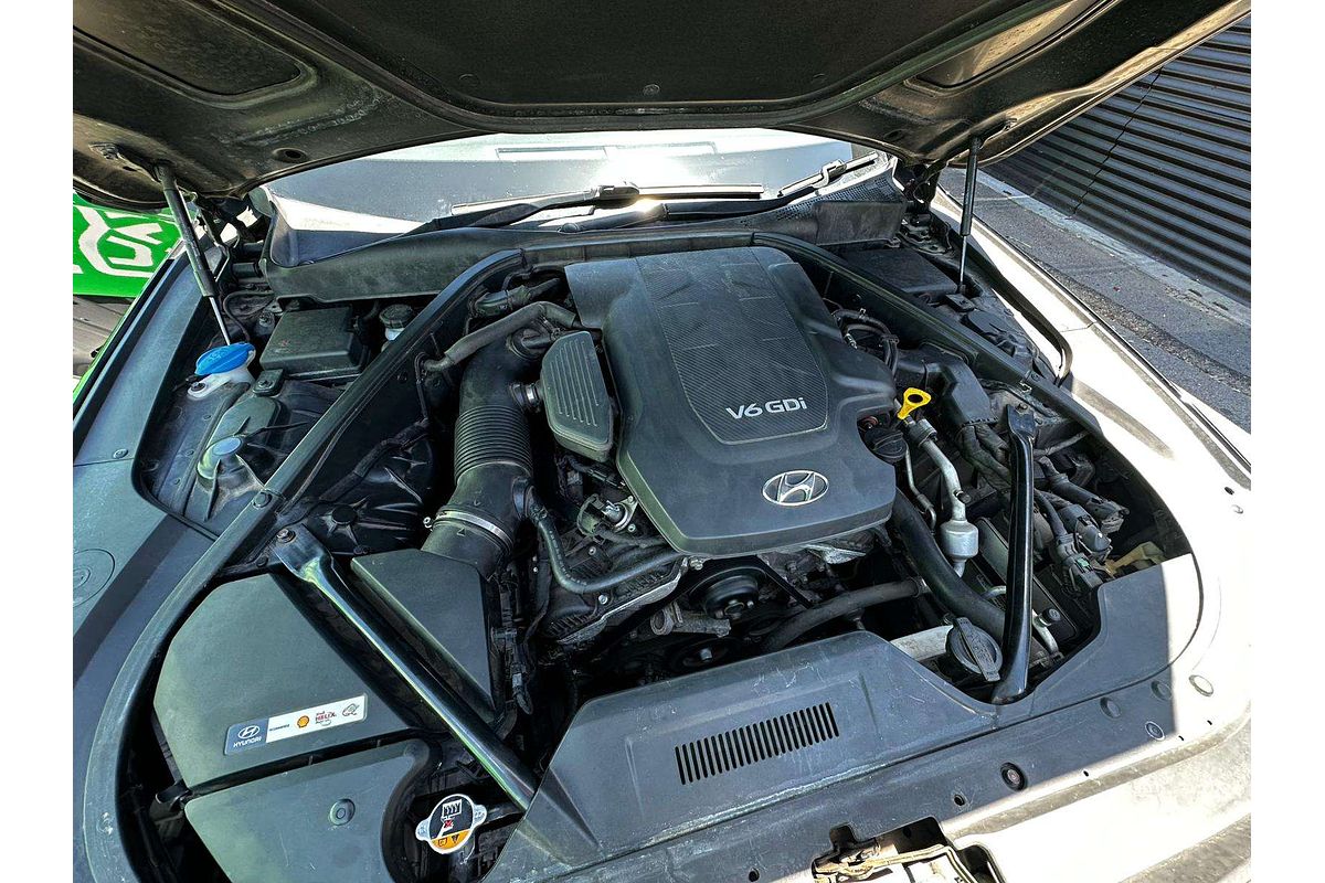 2016 Hyundai Genesis  DH