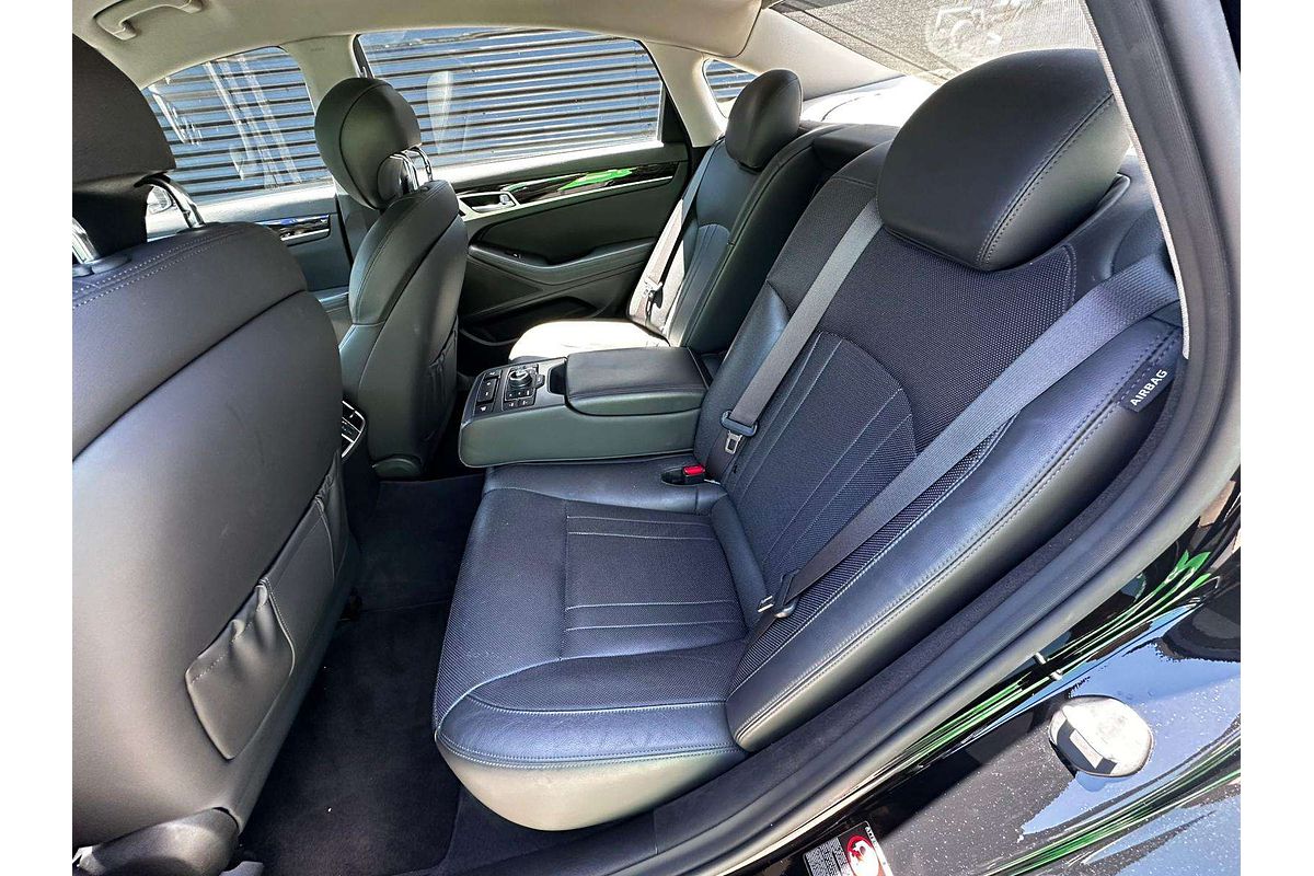 2016 Hyundai Genesis  DH