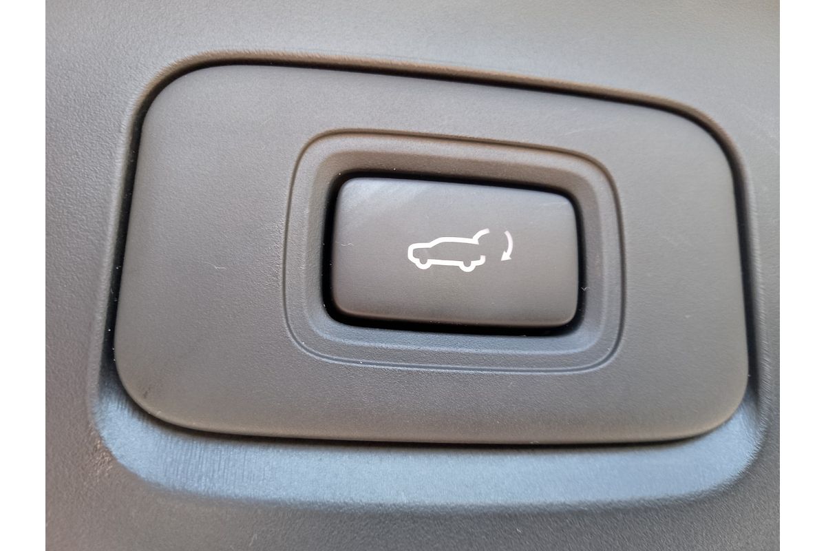 2024 Isuzu MU-X LS-U