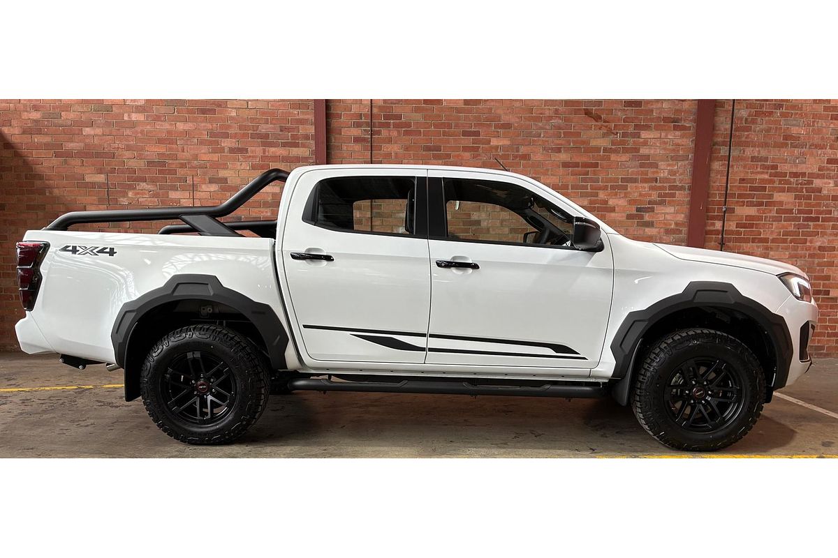 2025 Isuzu D-MAX BLADE 4X4