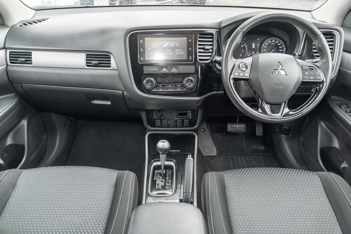 2018 Mitsubishi Outlander LS ZL