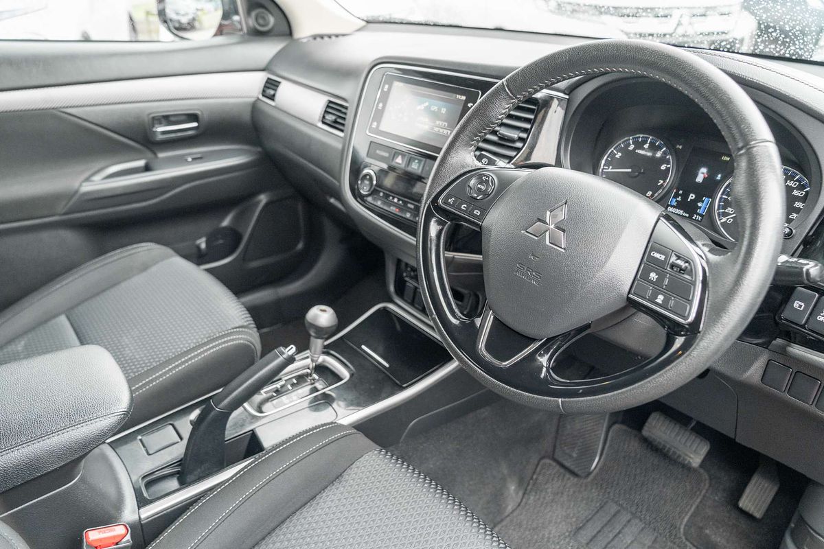 2018 Mitsubishi Outlander LS ZL