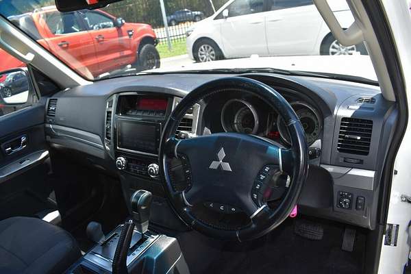 2017 Mitsubishi Pajero GLX NX