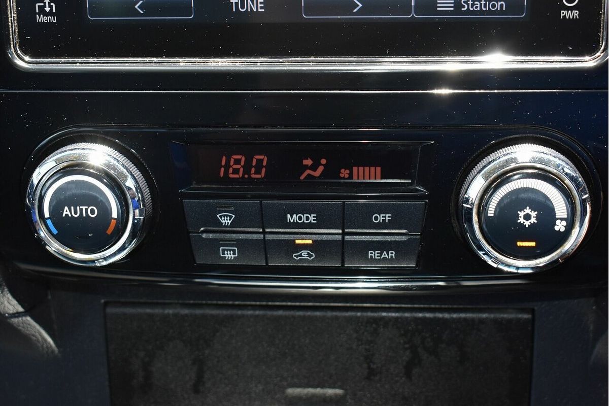 2017 Mitsubishi Pajero GLX NX