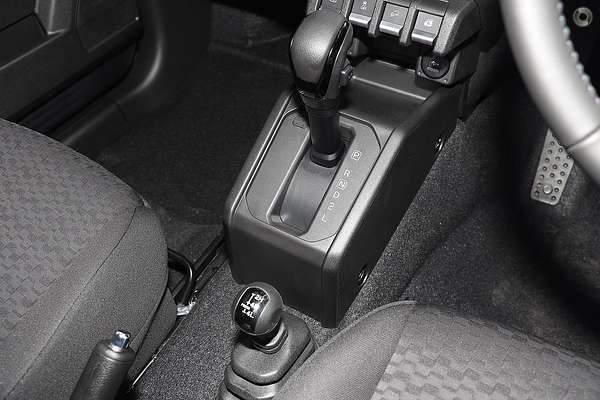 2025 Suzuki Jimny XL JJ