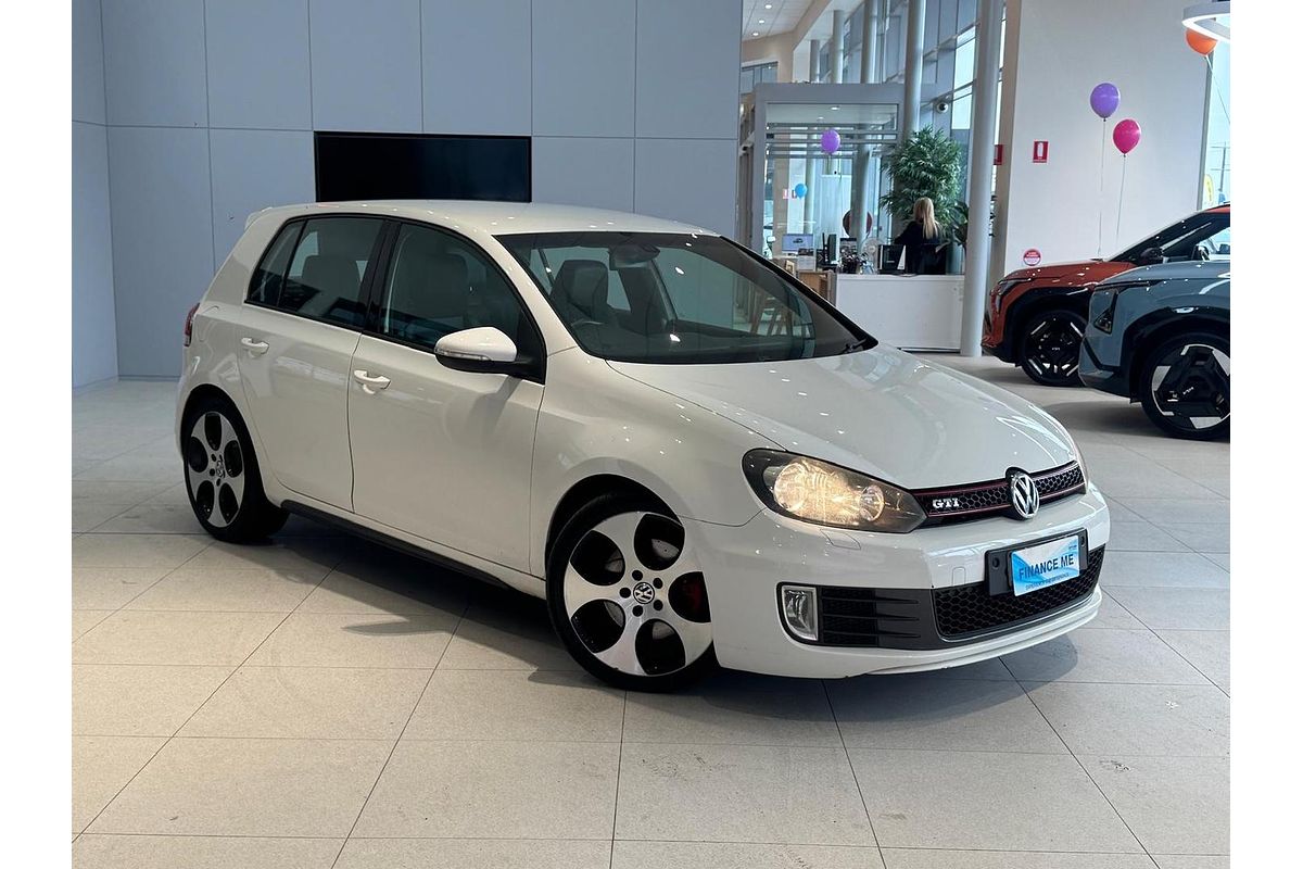 2013 Volkswagen Golf GTI 7