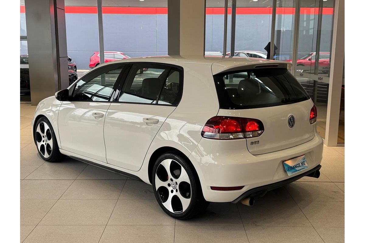 2013 Volkswagen Golf GTI 7