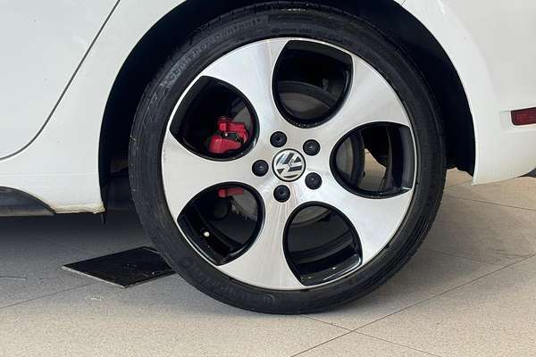 2013 Volkswagen Golf GTI 7