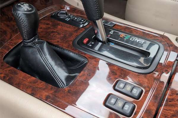 2000 Toyota Landcruiser VX Limited G Selection 4WD HDJ101