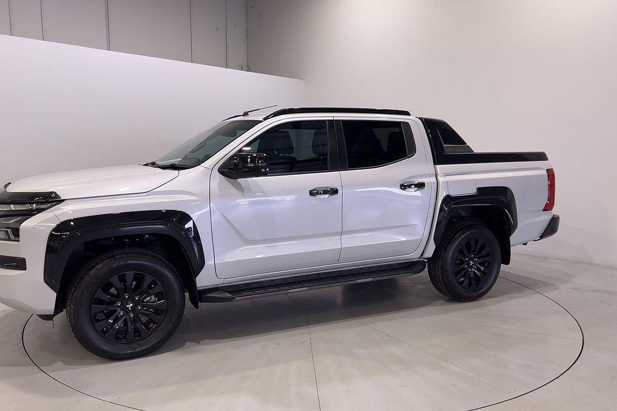 2024 Mitsubishi Triton GSR MV 4X4